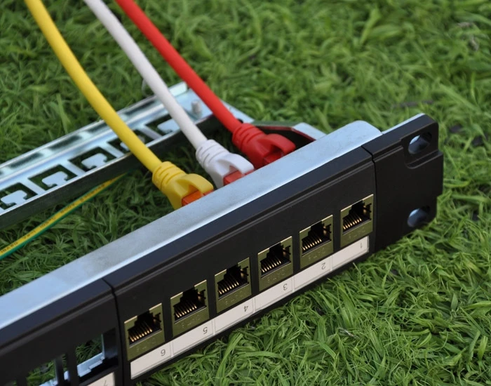 bilder für 24 port CAT6 Gbit Patch Panel Inkl. 24 stücke RJ45 Keystone Adapter Frei verbindung! bilder für 24 port CAT6 Gbit Patch Panel Inkl. 24 stücke RJ45 Keystone Adapter Frei verbindung!