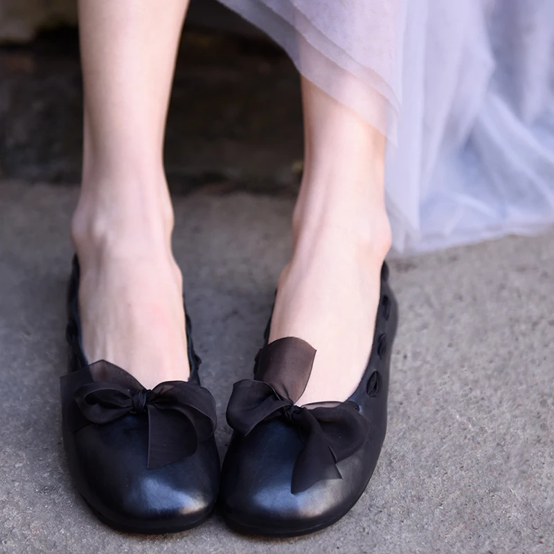 

Artmu Original Lace Butterfly-knot Cowhide Women Shoes Shallow Mouth Flat Sole Soft Sole Handmade Genuine Leather Flats 8018-22