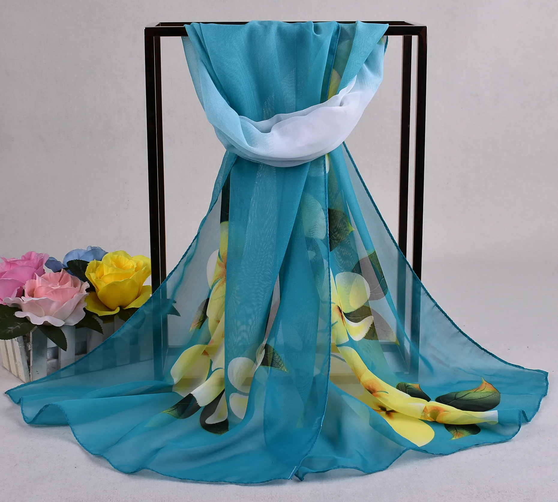 

2019 Autumn Winter Fashion Retro Floral Viscose Shawl Scarf Ladies Print Voile Wrap Pashmina Stole Muslim Hijab Caps 160*50Cm