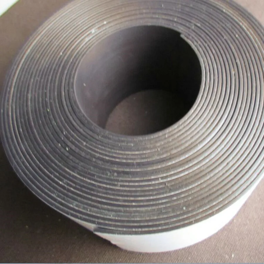 1 м магнитный лист, 50x1,5 мм, одна сторона с белым пвх, гибкий магнит Ширина: 50 мм толщина 1,5 мм