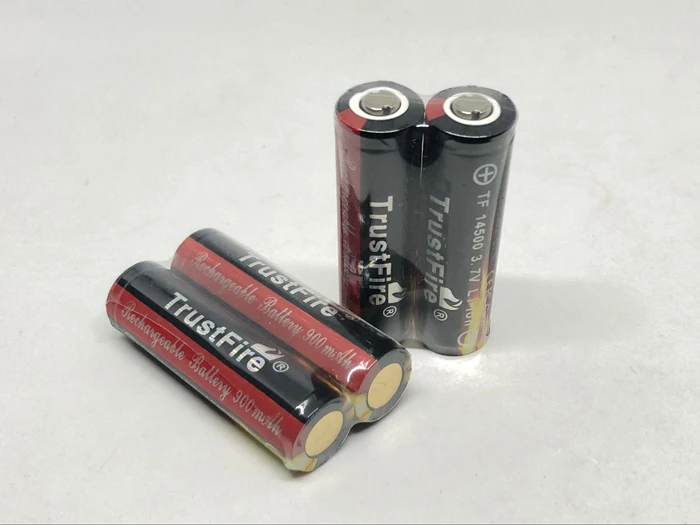 20 шт./лот TrustFire 14500 AA 900 mAh 3,7 V Защищенные литиевые заряжаемые аккумуляторы с печатной платой для фонарика