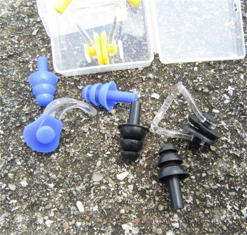 Universal Soft Silicone Swimming Nose Clips + 2 Ear Plugs Earplugs Gear with a case box Pool Accessories Water Sports
