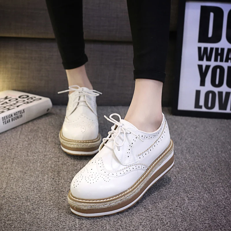 brand flat shoes lokal