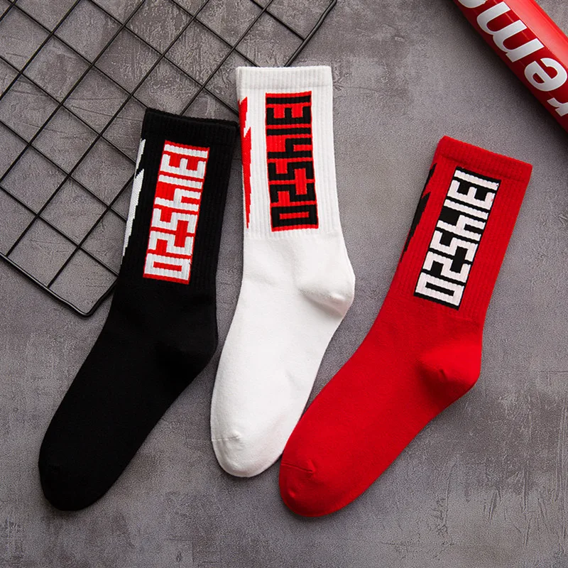 

High Quality Women Unisex Cotton Socks Streetwear Kanye West Ins Crew Socks Hip Hop Letter Calabasas Socks Long Skateboard Sock