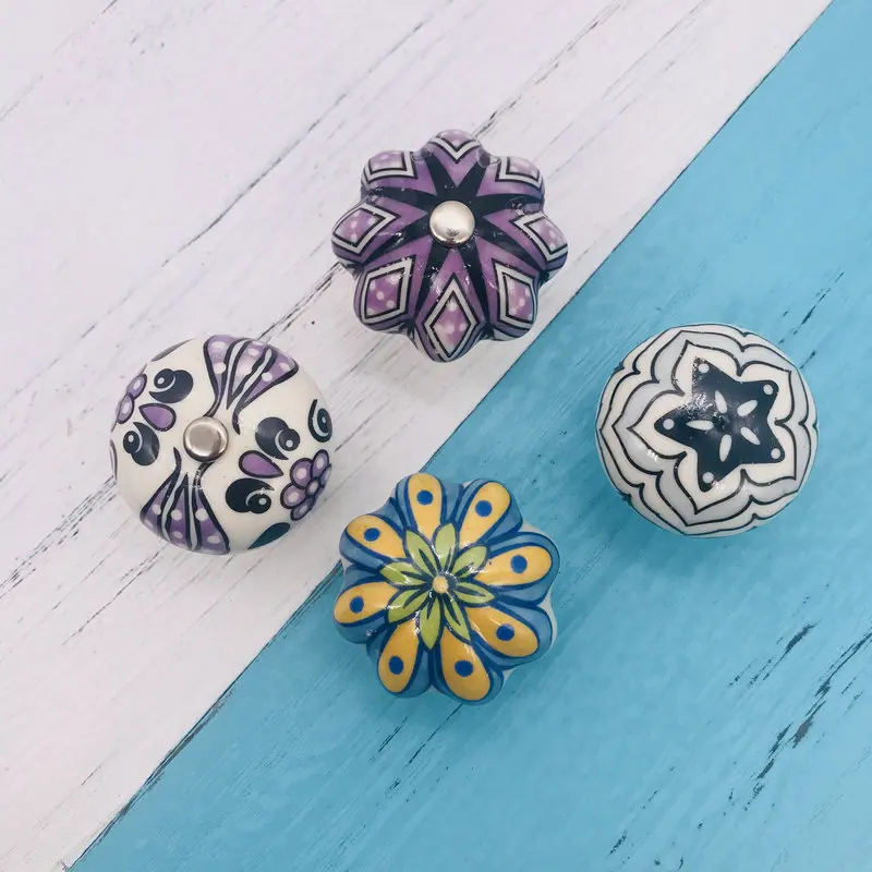 

1x Hand-painted Ceramic Pull handle American Rural Style Cabinet Handles Drawer Pulls and Knobs Retro Door Knobs for Cupboard