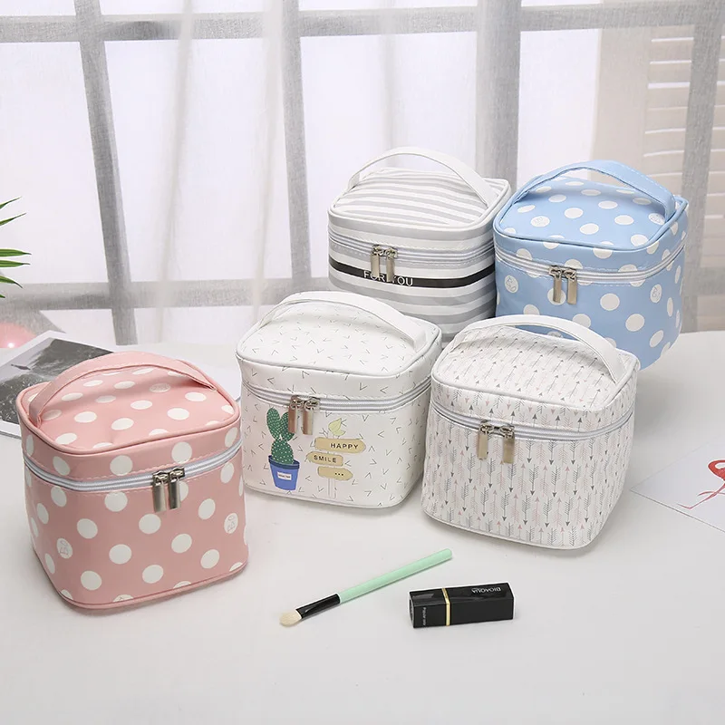 

Cute Dot Ladies Travel Bags Women Make Up Makeup Organizer Bags PU Leather Cosmetic Bag Toiletry Travel Kits Beautician Storage
