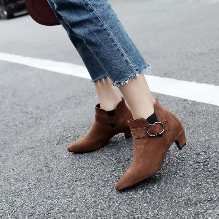 

Big Size 11 12 13 14 15 Metal Decorative Short Shoe Fashion Boots with Point Middle heel and Special heel Belt Button Sleeve