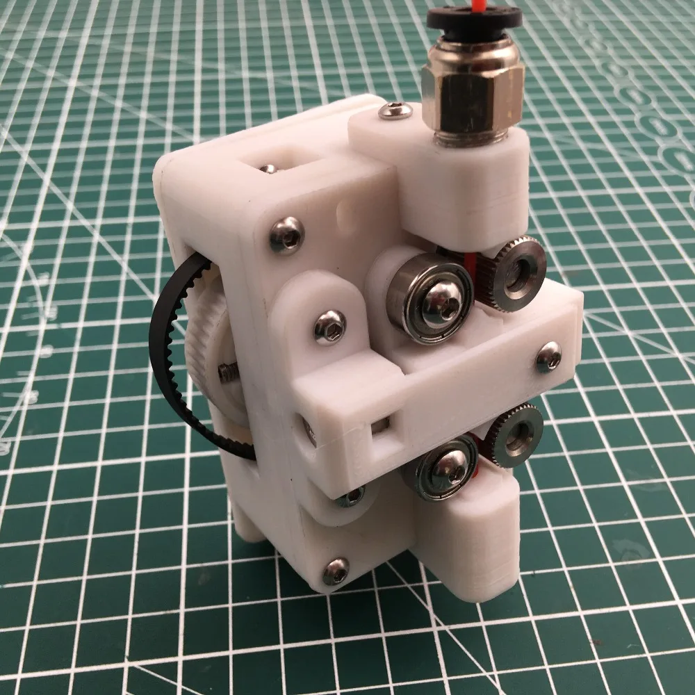 

1set Assembled dual wheel bowden extruder high quality Printed 1.75MM Or 3MM filament For DIY ultimaker 2 3d Printer