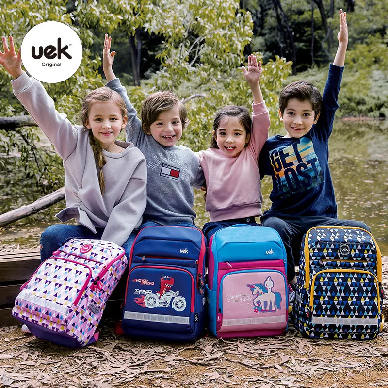 

UEK children's locomotive dinosaur schoolbag primary school children 1-3-4-5 grade Burden Lightening shoulder pack
