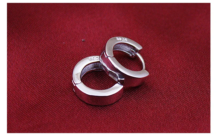 Pendient De Stud De Piedra Redonda Pequeña 925 Plata Terlina - China El Punto Aret Pequeños Párrago Y Párrago Bisel Arete Precio