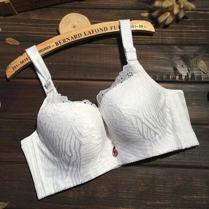 

Women plus Size Bra White Spandex Satin underwire Lingerie push up 50 48 46 44 42 40 38 C/D/E cup bras dress t shirt bra C3313