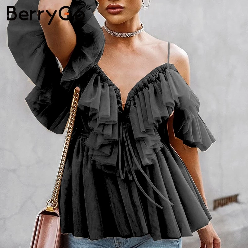 Черный Berrygo сексуальные v-образным вырезом спинки летние блузки-топы женские вне плечо Элегантный Рубашка с оборками Женские винтажные повседневные свободные блузки - Цвет: Черный