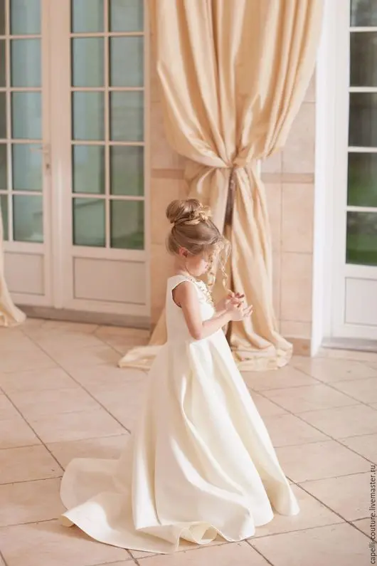 

Fancy Children Dress Sleeveless Scoop Satin Girls Pageant Dress Glitz Appliques Pretty Kids Christmas Dress Prom Gown with Train