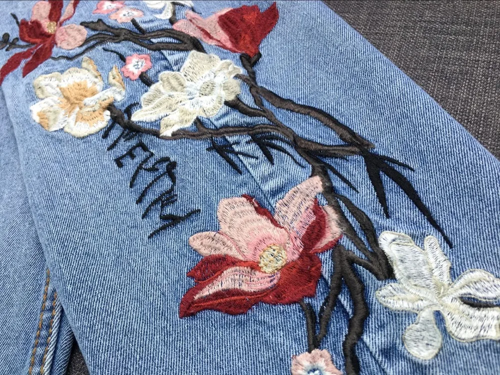 2017 European and American women popular high waist 3D stereo two sides English embroidery multi-color straight nine cents (27)