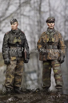 1/35 model kit resin kit     LAH Officers in the Ardennes Set (2 figures)2 3