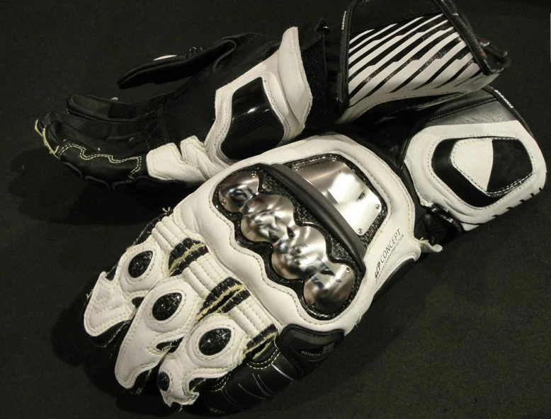 

Top Guantes Glove real Leather Full Finger moto men Motorcycle Gloves Motorcycle Protective Motocross Glove waterproof