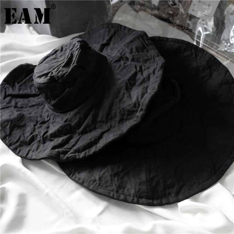 

[EAM] High Quality 2019 Four Seasons Fashion New Adjustable Irregular Pleater Black Collapsible Casual Wild Fishermen Hats LA509