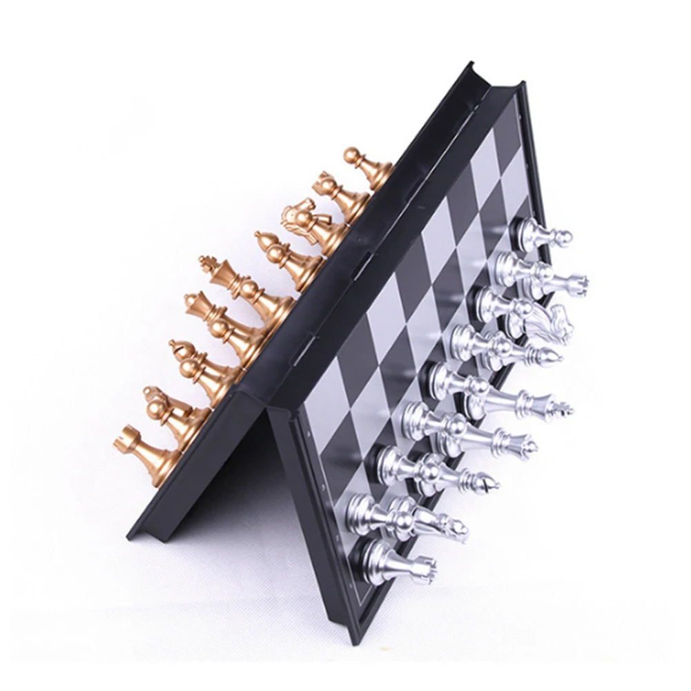 Магнитный набор шахмат для путешествий складной пластиковый настольный шахматный пазл дорожные игры для детей(золотистый и серебристый) 1 комплект