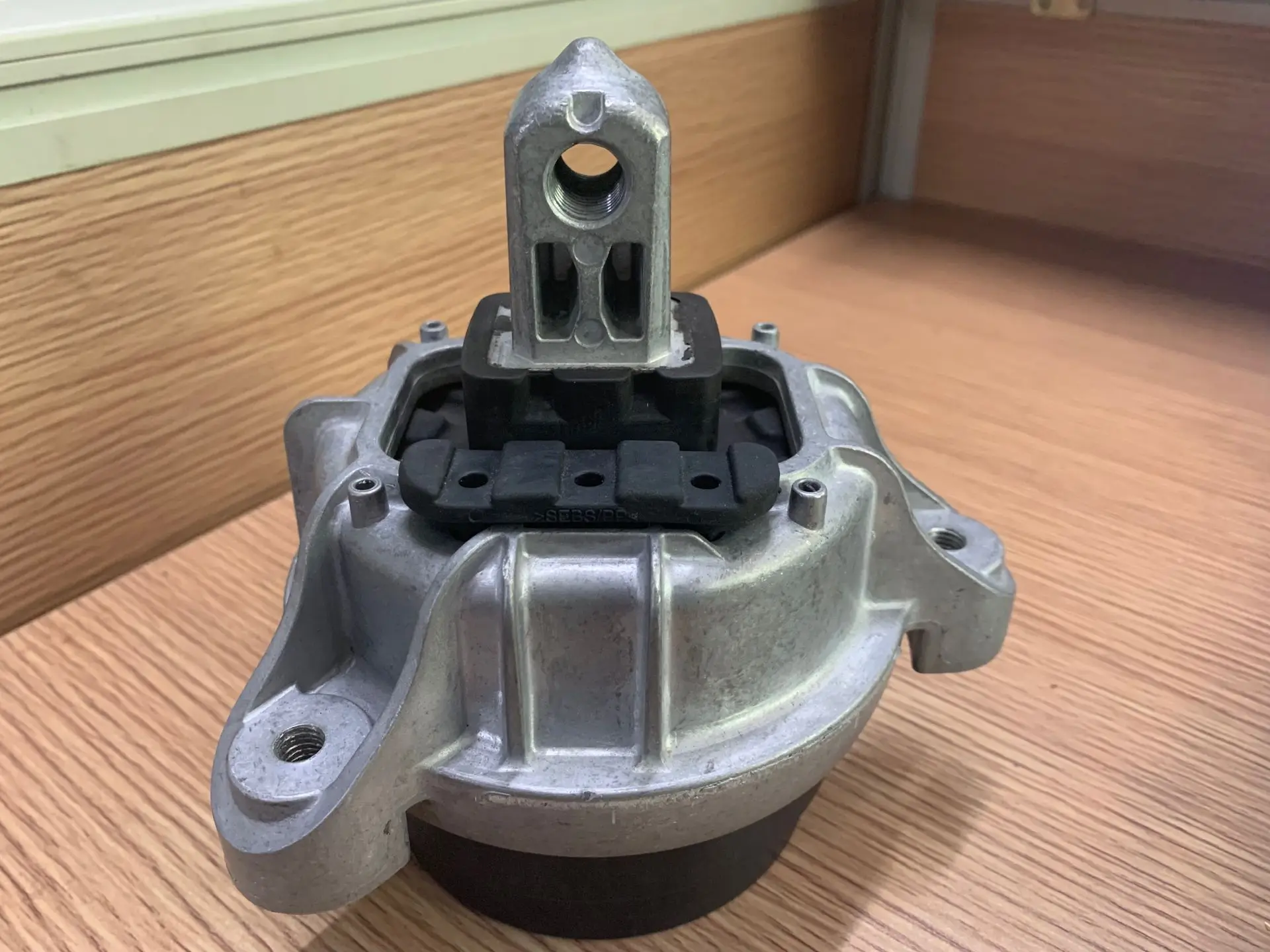 Для BMW F07 F02 F06 F10 левое или правое крепление двигателя 22116887657 22116855456 | Автомобили и