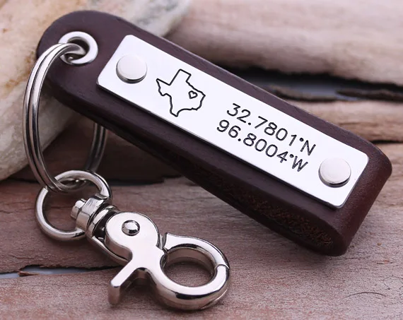 

Personalized GPS Coordinate keychain - Leather Latitude Longitude keychain - Leather State Map key chain - Gift for Him