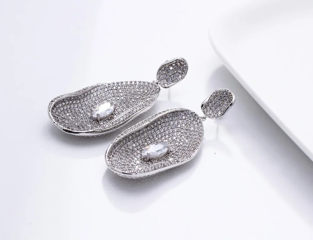 Big earrings (1)