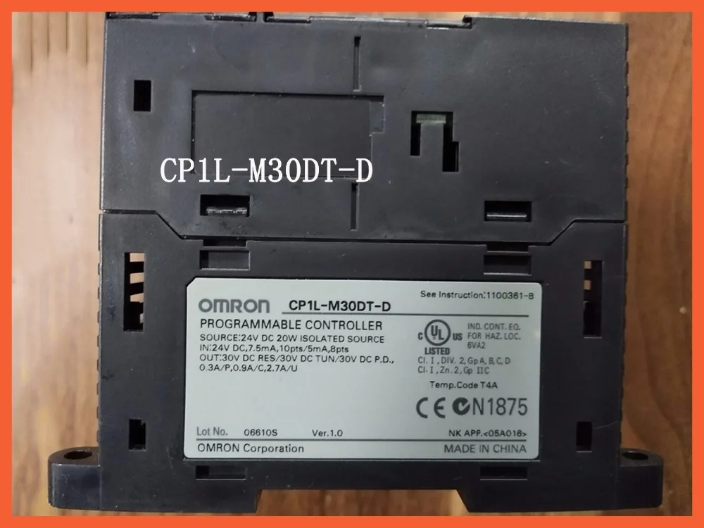 Programmable Logic controller Module CP1L-M30DT-D PLC CPU DC input 18 point transistor output 12 point new and original plc programmable logic controller module cs1g cpu44h