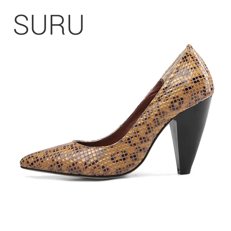 

SURU Ladies 9cm Chunky Low Block Heel Pumps Women Leather Snake Print Pointed Toe High Heels big size 41 42 43 40