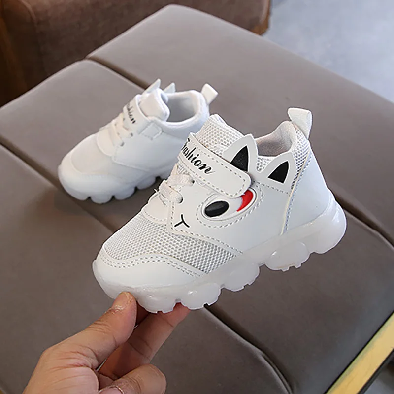 

spring autumn Boys and girls LED lights casual Korean sports shoes