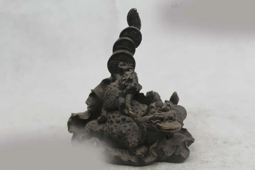 

6"Chinese Folk Pure Bronze excellent Lucky Money drawing Spittor Statue