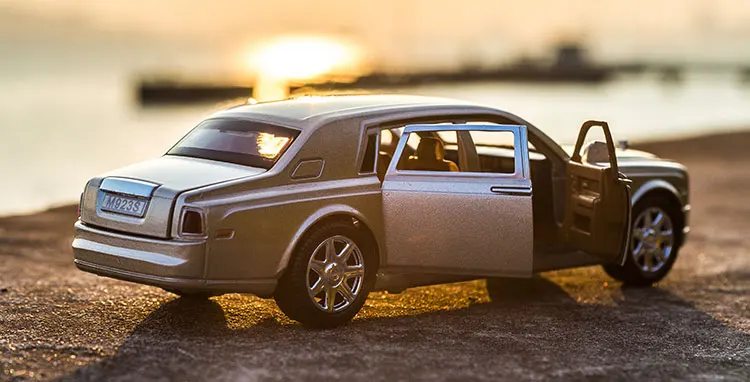 KIDAMI литье под давлением 1:24 Rolls-Royce Phantom Модель автомобиля украшения мальчик подарок на день рождения игрушки для детей автомобиль игрушки