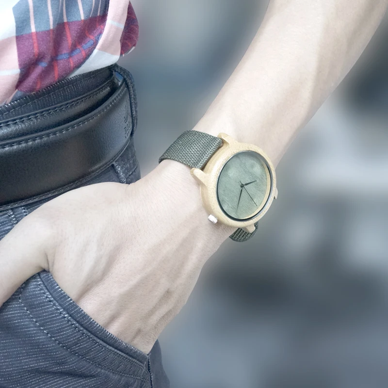 BOBO BIRD V-D12 Mens Bamboo Wooden Watches Green Wood Dial Bamboo Case Quartz Wristwatch with Nylon Strap in Gift Box