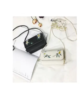 

Luxury Women Bags Design Small Satchel Women bag Flower Butterfly Printed PU Leather Shoulder Bag Retro Crossbody Bag qq041
