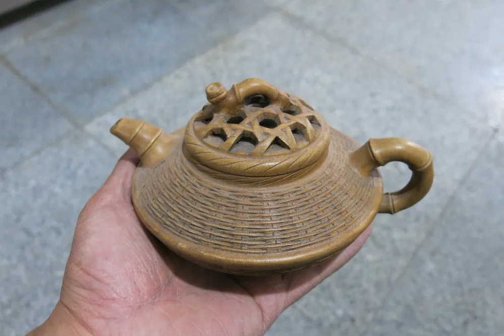 

Old Chinese Handcraft Enameled YiXing Zi Sha Clay (yellow stoneware) Teapot .Bamboo baskets no.3.,with mark,Free shipping