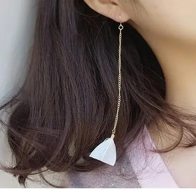 

1 Pcs 2017 New Hand-made Triangular Color Feather Earrings, Personality Long Section Of The Chain Of Women's Earrings Jewelry