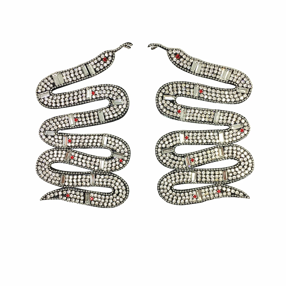 

2pair Beaded Snake Patch Applique Sew On Patches For Clothing Shoes Embroidered Parches Bordados Ropa DIY Accessorie AC0970B