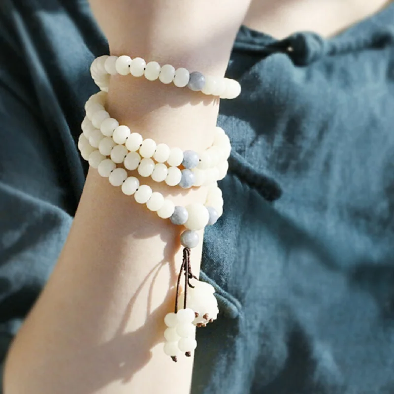 

Original Designer Natural White Bodhi Bead with Bodhi Root Lotus Buddhist 108 Beads Mala Bracelet Elegant Lady Jewelry Wholesale