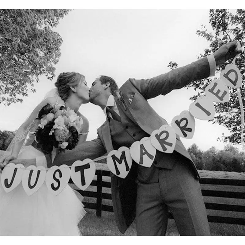 Vintage recién casados Negro y Blanco Guirnalda Banner Personalizado De Boda Bunting