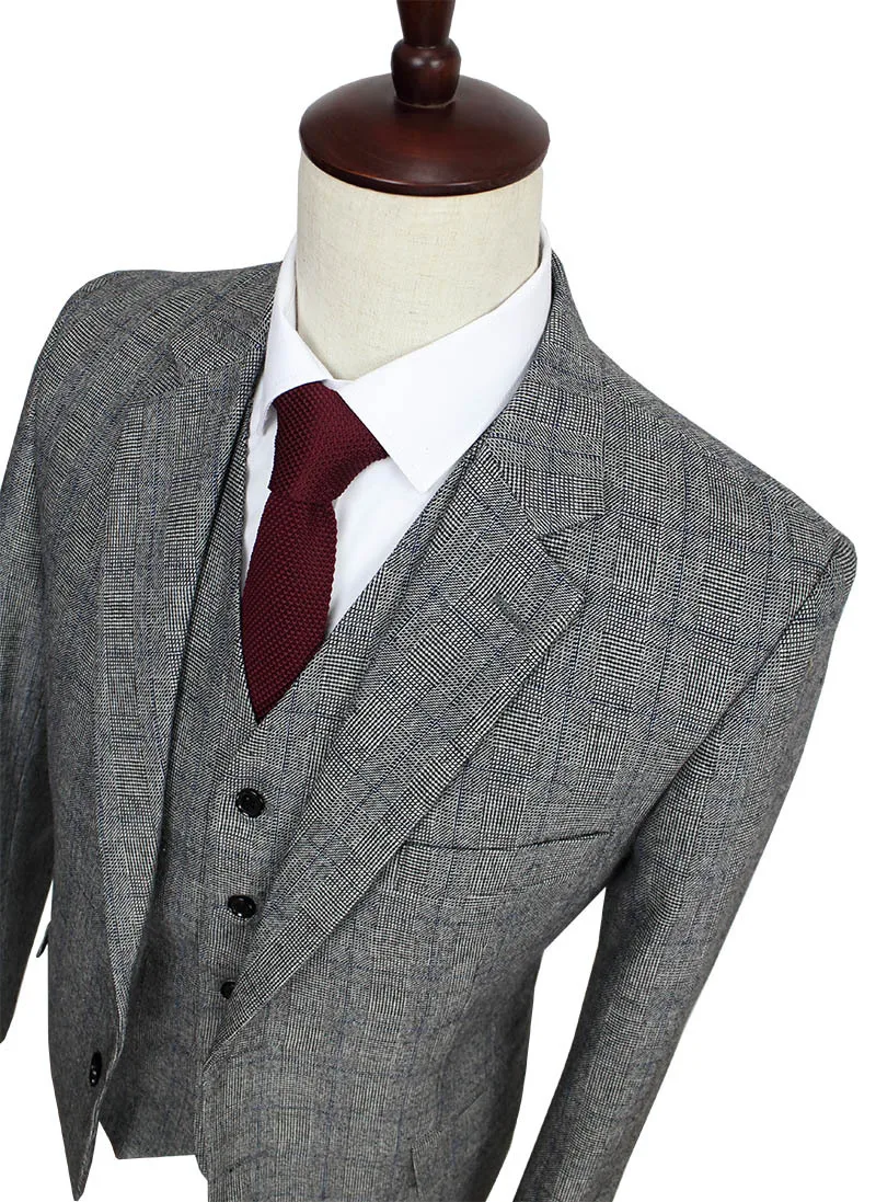 All Listings Grey suit trousers are a safe bet when looking to match a pair with your tweed jacket. No matter what colour the jacket is, grey will complement the outfit and make sure that it isn’t too dark. Grey is also a good choice as it makes it a lot easier to match a pair of shoes.