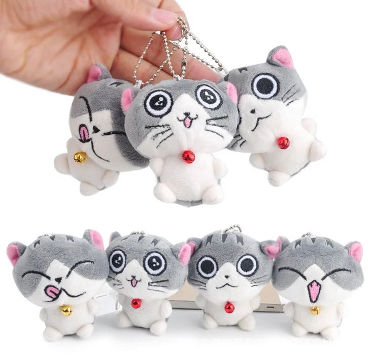 gros chat en peluche