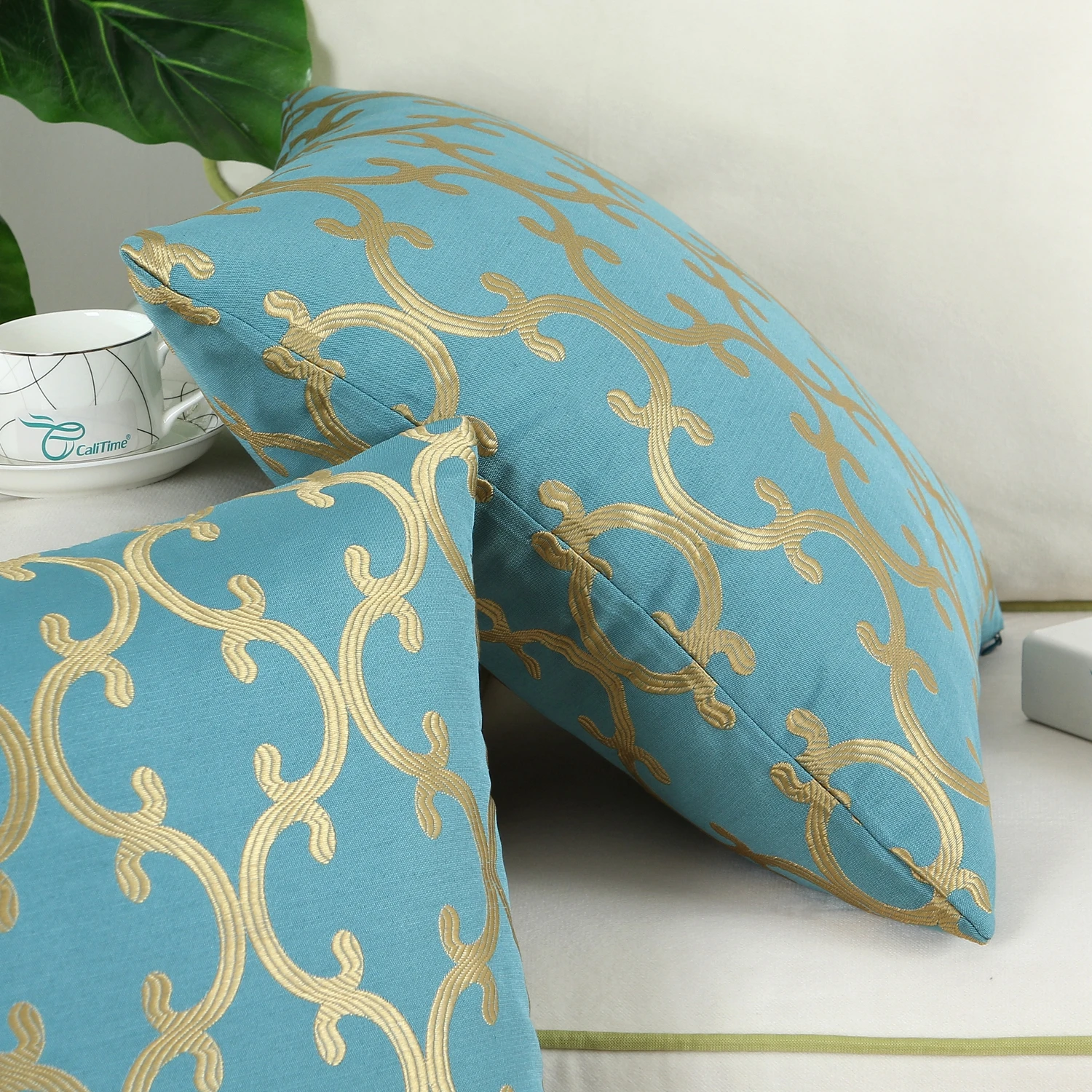 Упаковка из 2 CaliTime Чехлы для подушек дивана украшения дома современный Quatrefoil геометрический Треллис цепи 18X18 дюйм(ов) Чирок/золото