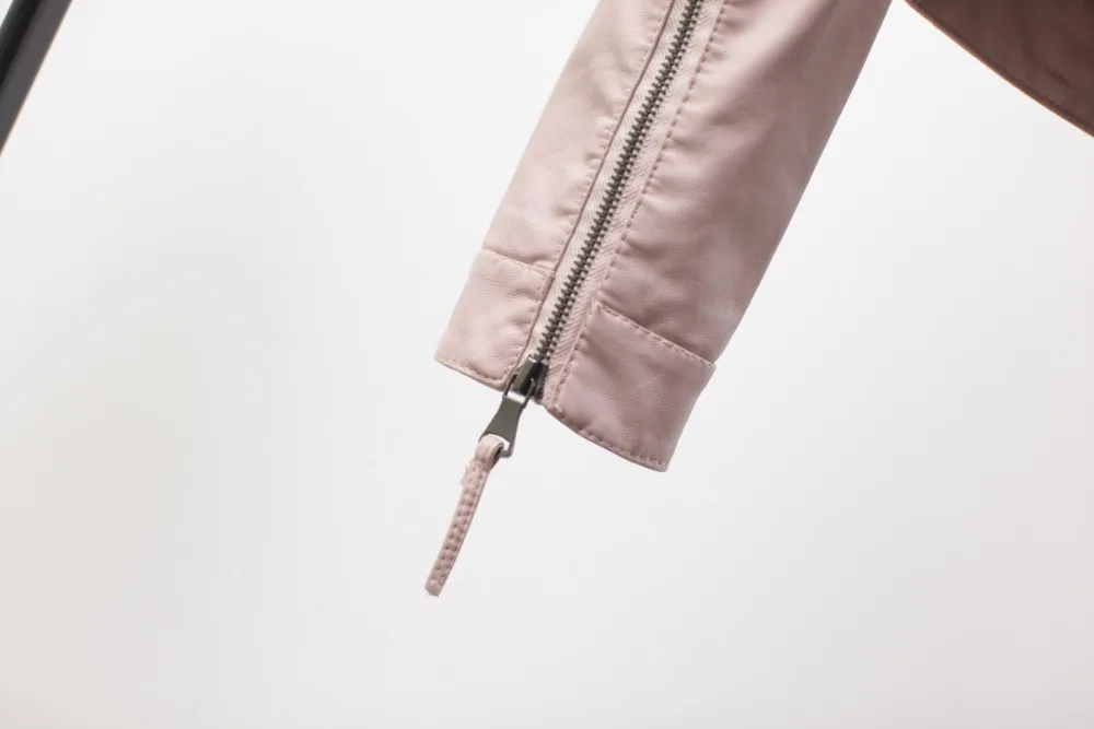 4646245025_118980745