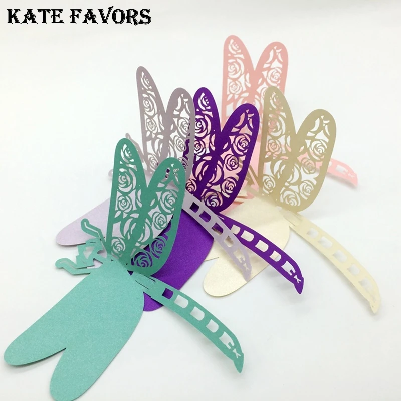 

50pcs Laser Cut Dragonfly Shape Table Name Place Cards Wedding Name Cards for Wine Glass Birthday Party Wedding Decorations