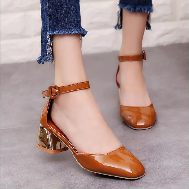 

Summer Gladiator Sandals Women Aged Leather Flat Fashion Women Shoes Casual Occasions Comfortable The Female Sandals
