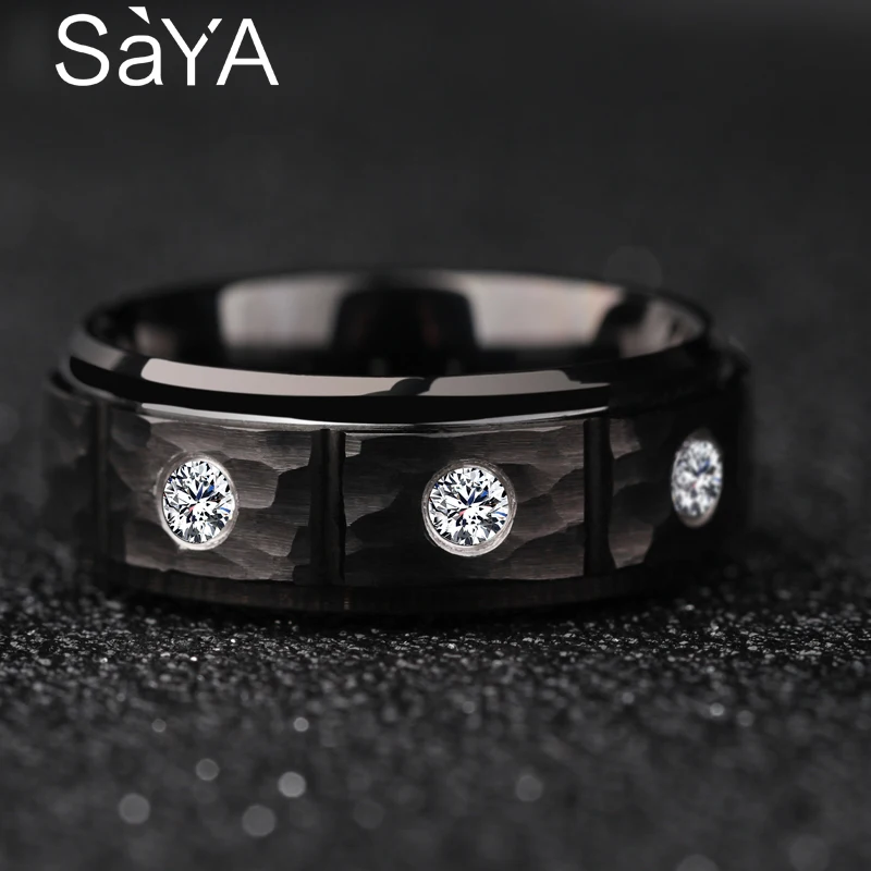 Comprar 2018 nueva moda 8mm ancho negro tungsteno Anillos para hombre con blanco CZ Piedras Martillos Comfort fit Band hombre fashion jewerly del 7 11
