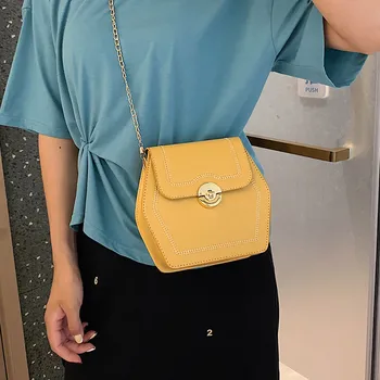 

Women Fashion Chic Chain Simple Shoulder Bag Fashion Wild Messenger Bag Small Square Bag Bolsa Feminina De Ombro Vintage 50