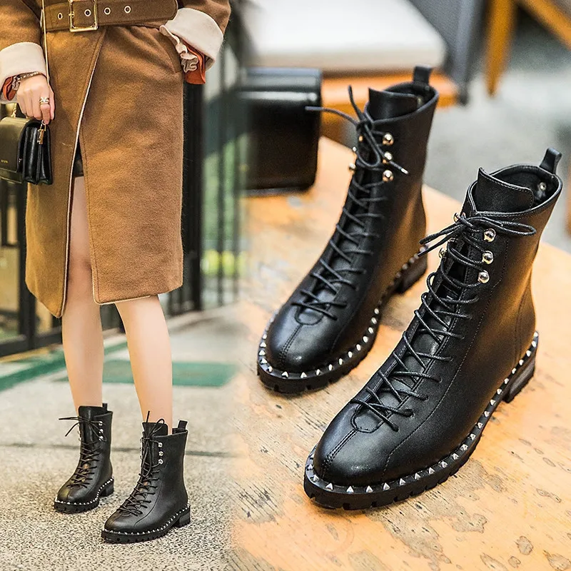 

Leather Martin boots female 2019 new winter rivet thick with short tube women's boots wild cotton shoes single boots children