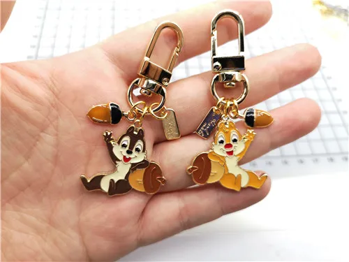 

New 1 set Cartoon squirrel chipmunk Keychain Jewelry Accessories Key Chains Pendant Gifts Favors