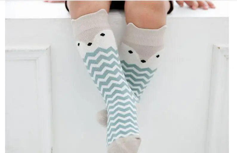 Гольфы для новорожденных носки для маленьких мальчиков и девочек Нескользящие гетры с милым рисунком лисы для новорожденных, теплые носки для малышей