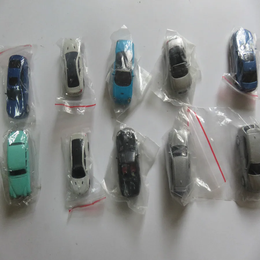 scale ho metal alloy car in architecture train layout  (6)