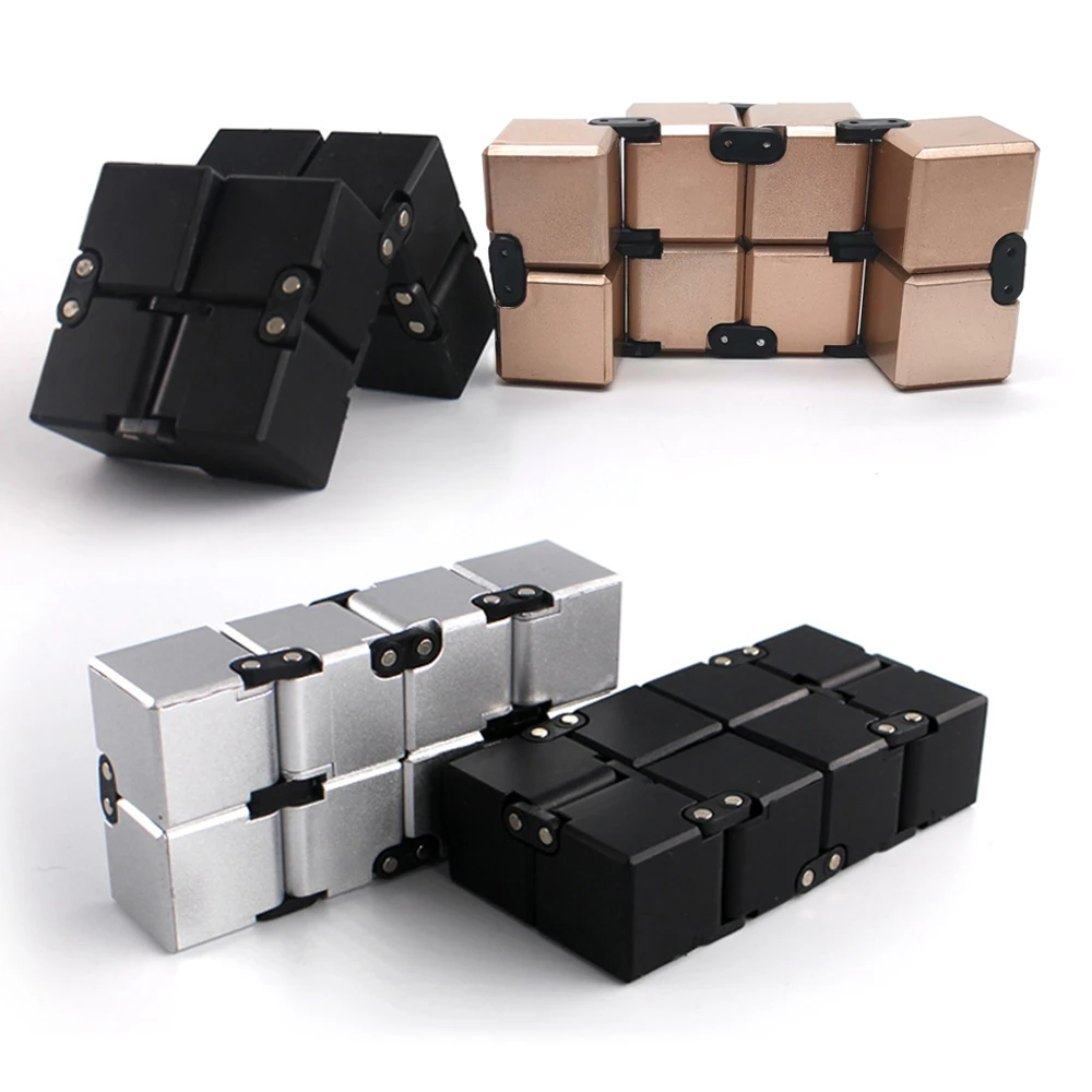 cube hand spinner